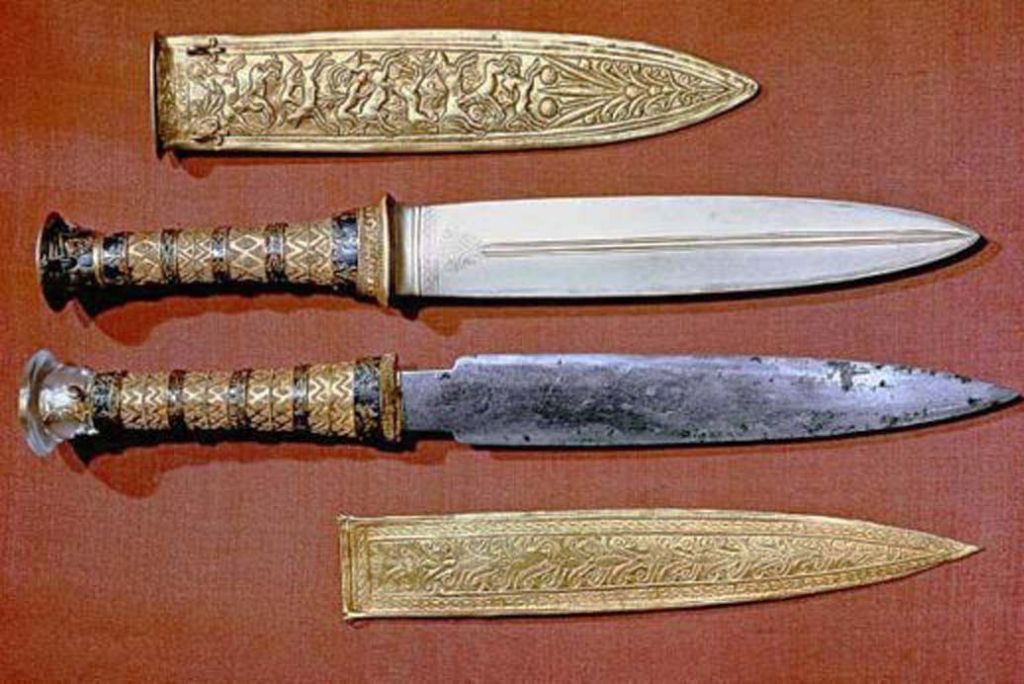 Mysterious Weapon of Tutankhamun