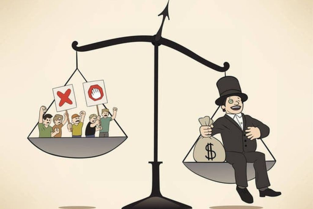 Social Inequality and Political Divisions